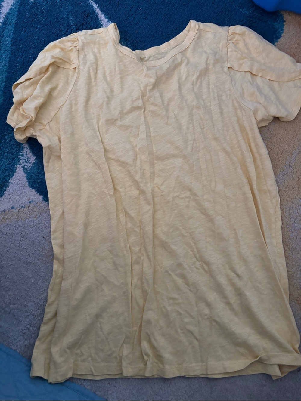 torrid Light Yellow Short Sleeve Tee